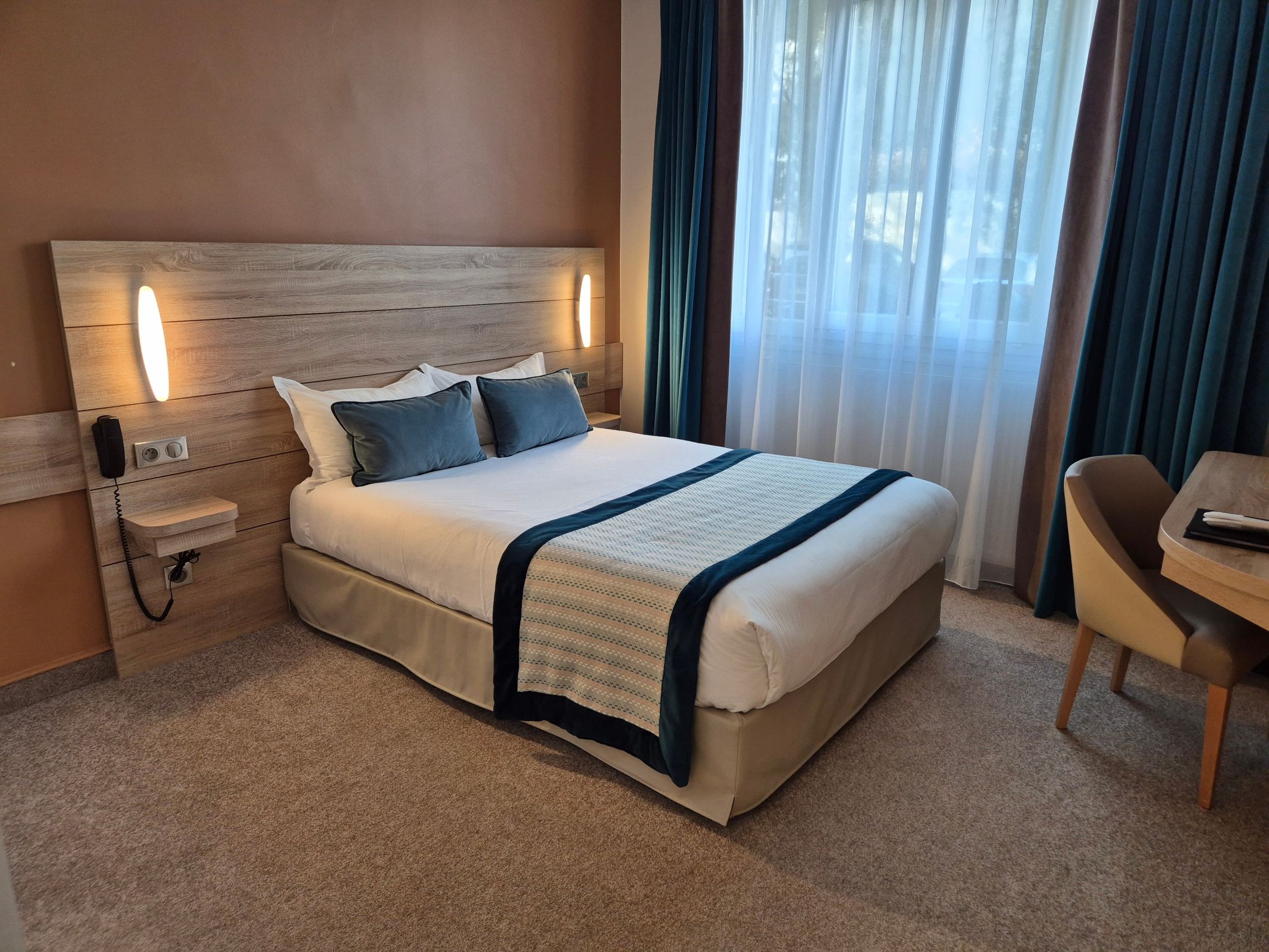 Chambre Pmr - Champerret Elysees Hotel Paris