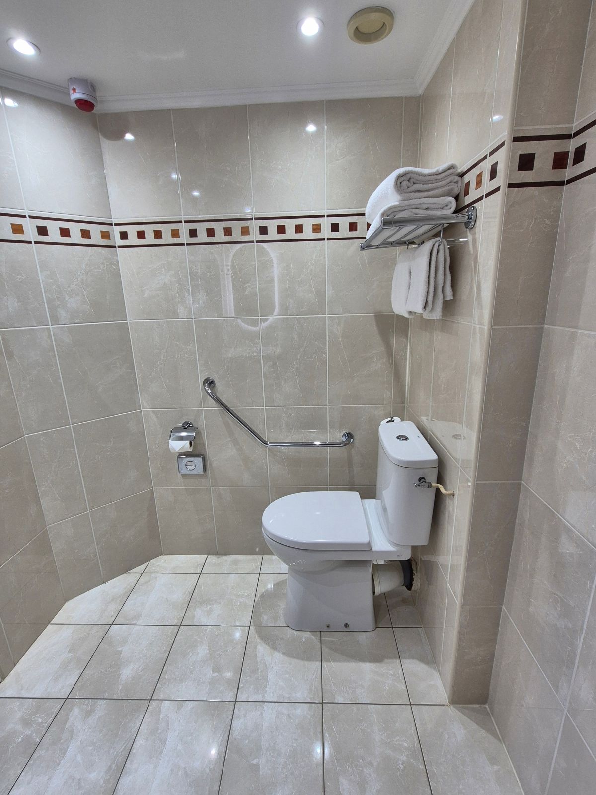 Chambre PMR - Hotel Champerret Elysees